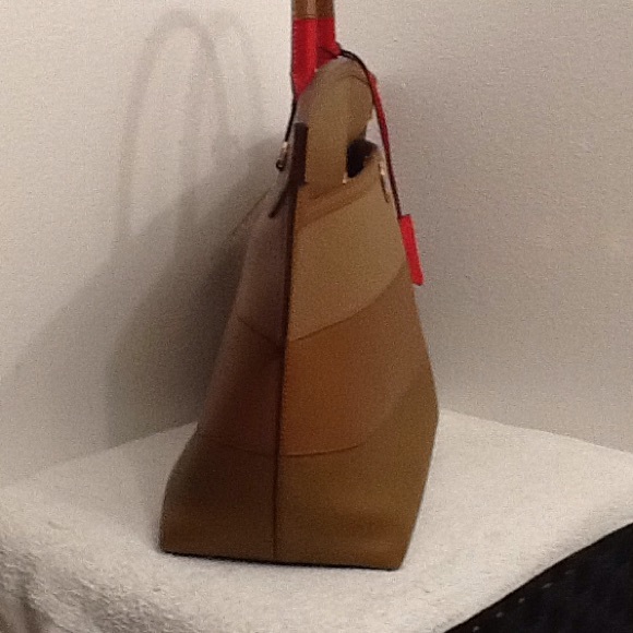 Burberry Panelled leather society top handled bag - Picture 3 of 7